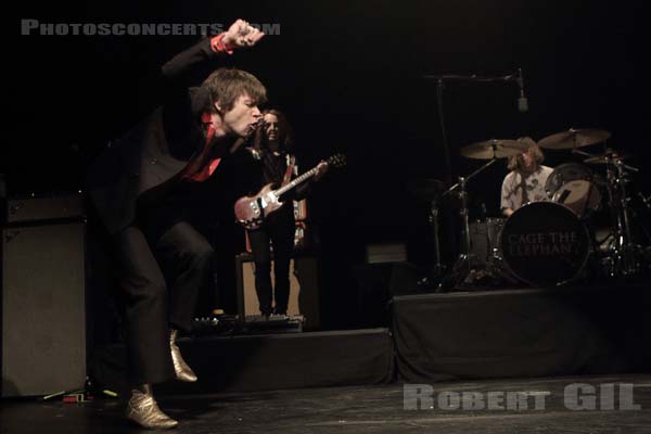 CAGE THE ELEPHANT - 2017-01-25 - PARIS - Elysee Montmartre - Matthew Ray Shultz - Jared Lloyd Champion - Nick Bockrath